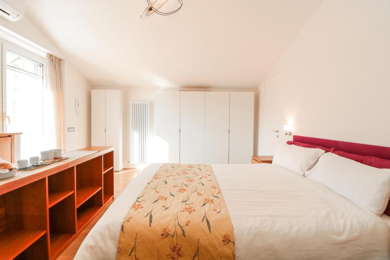 Terrazze Del Lungomare Bed and Breakfast Napels Buitenkant foto