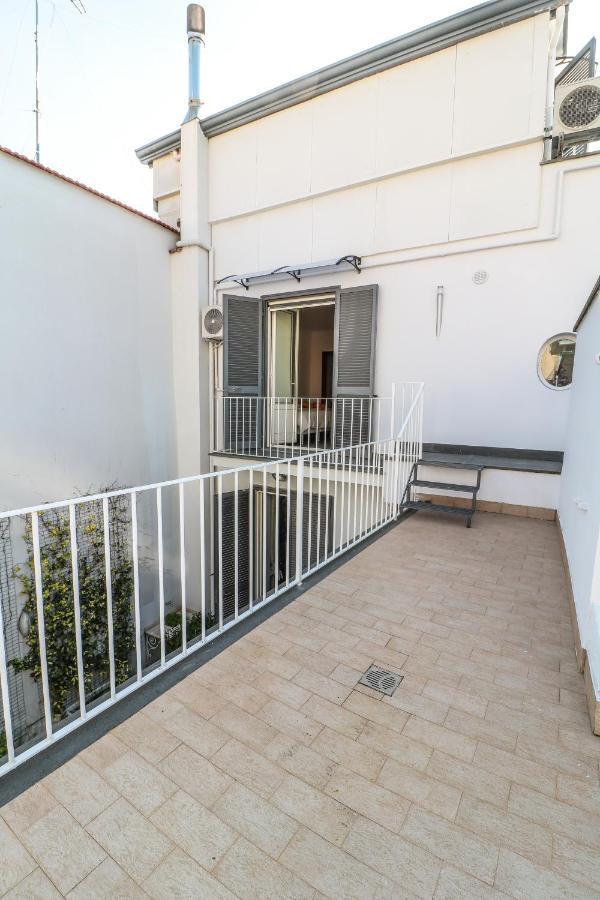 Terrazze Del Lungomare Bed and Breakfast Napels Buitenkant foto