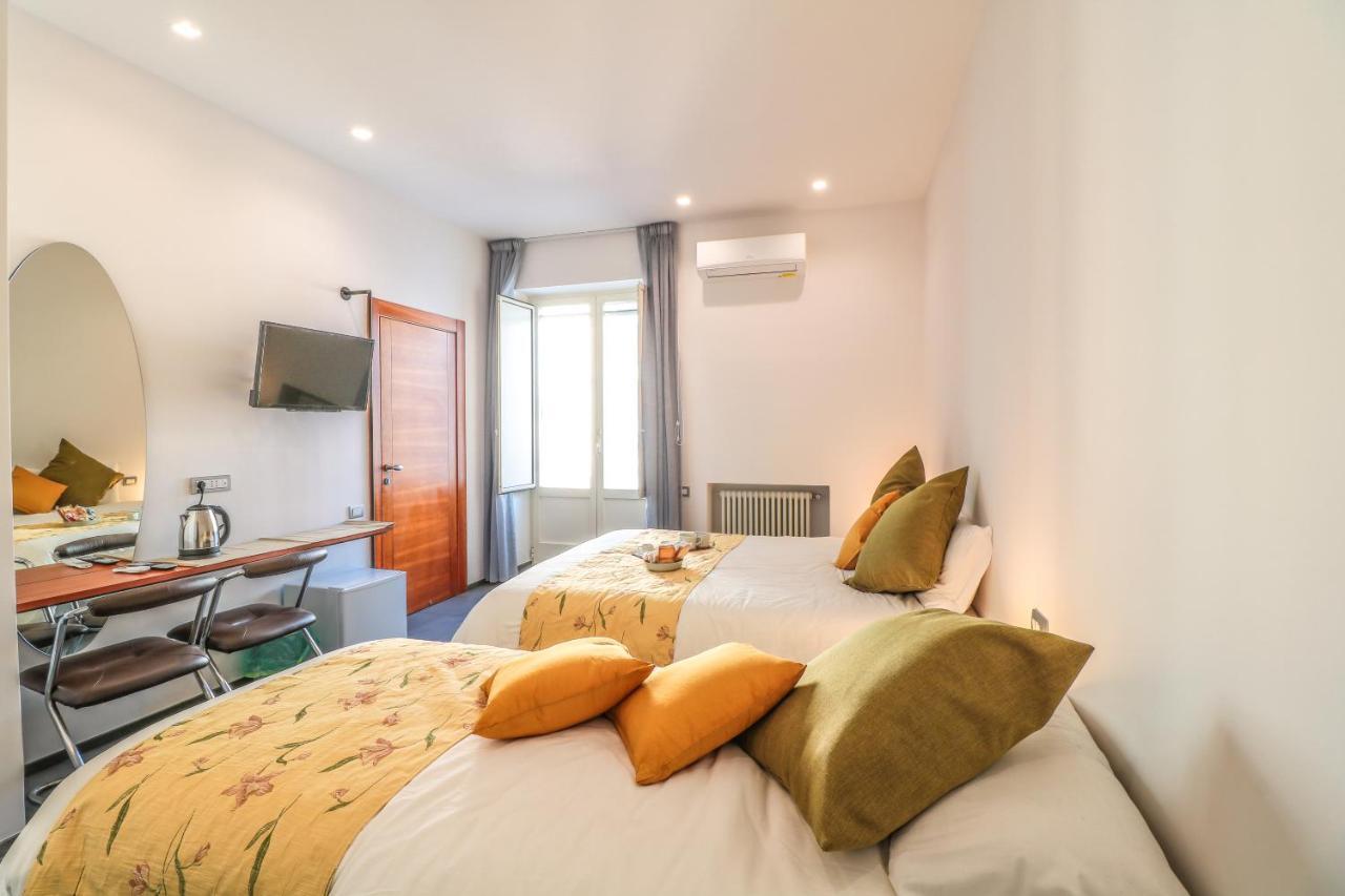 Terrazze Del Lungomare Bed and Breakfast Napels Buitenkant foto